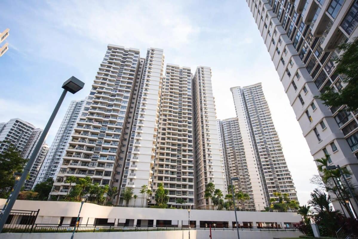 Comfy 3Br Apt In Danga Bay Free Parking Sea View Джохор-Бару Экстерьер фото