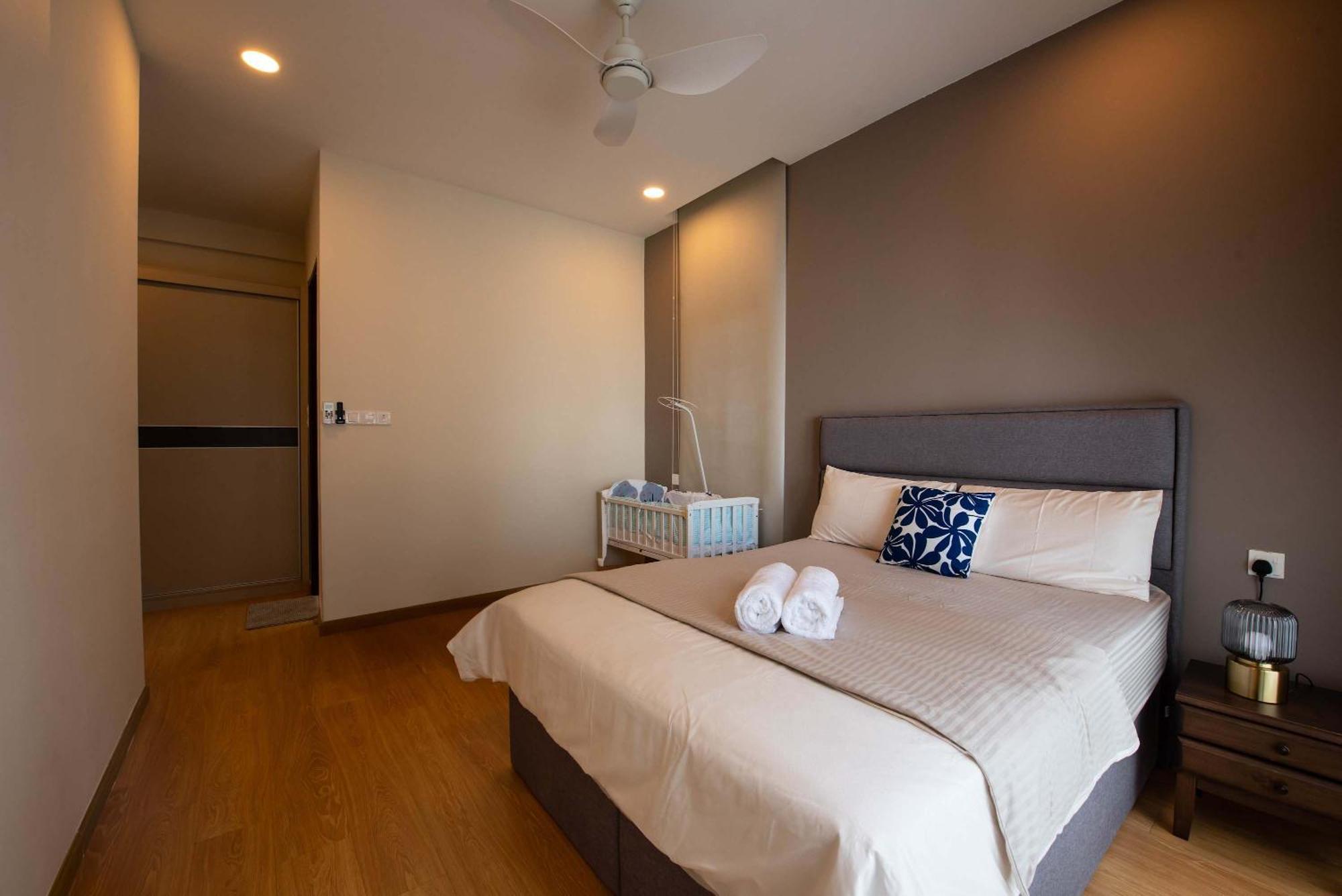Comfy 3Br Apt In Danga Bay Free Parking Sea View Джохор-Бару Экстерьер фото